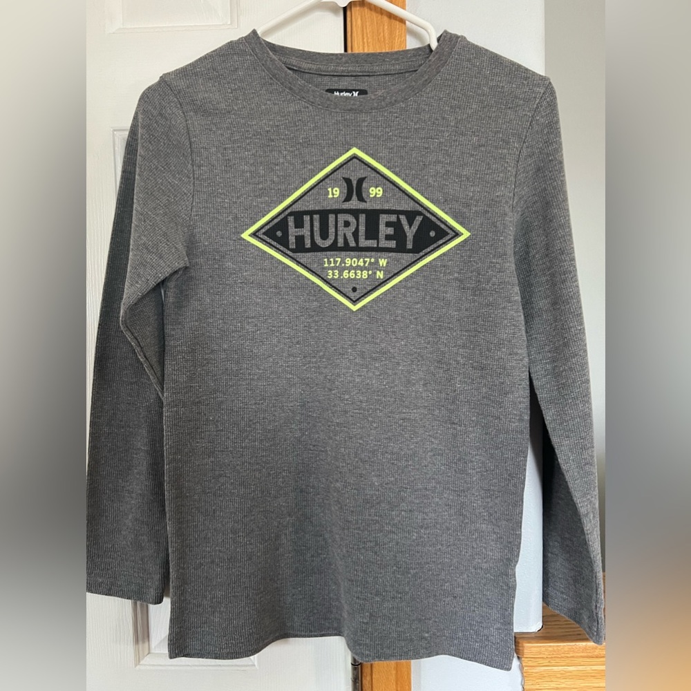 Hurley boys youth Long sleeve shirt size 14/16